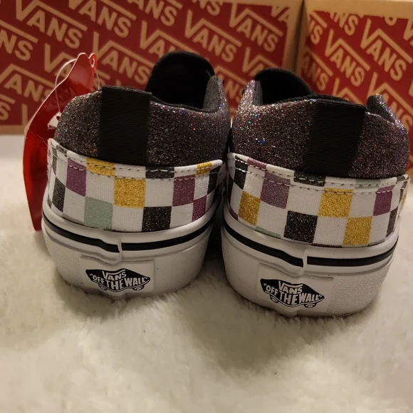 NEW Vans Asher Glitter Checkerboard Slip-On Low Top Sneakers Missy Girls Size 4 - Picture 3 of 9